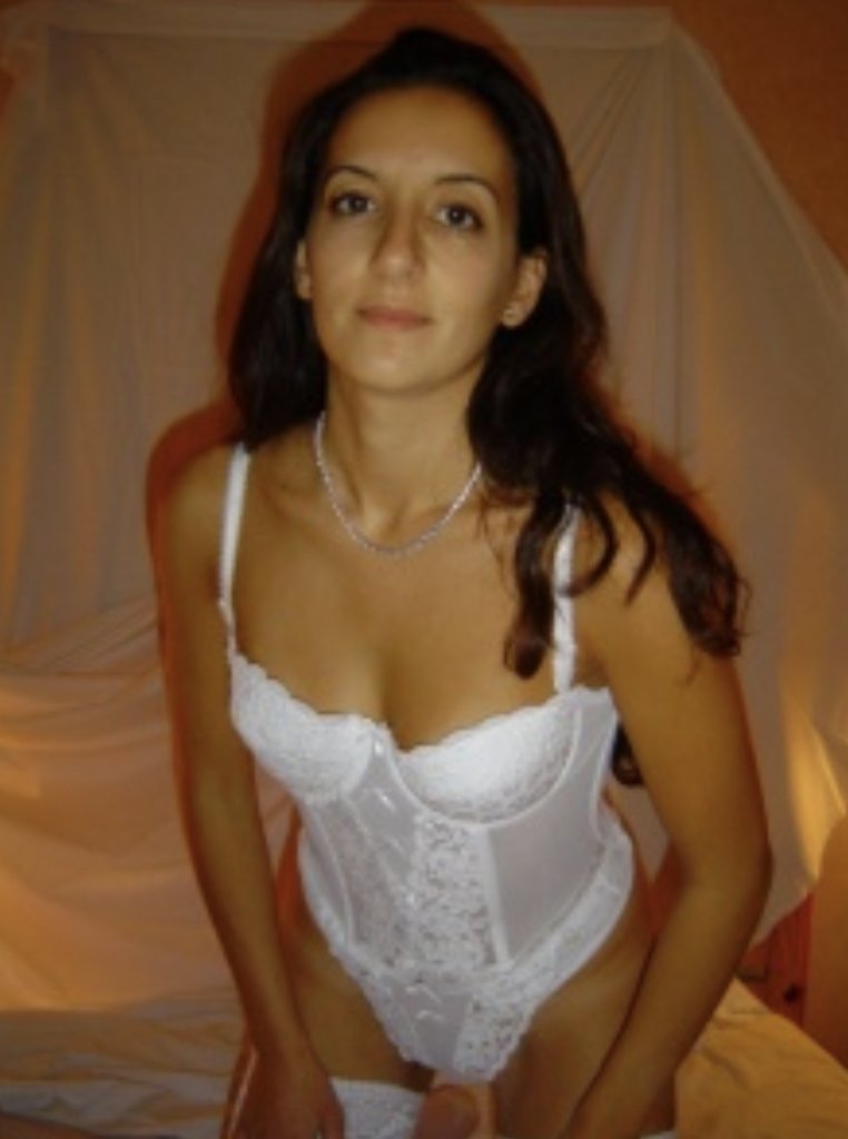 LangbeinigeNylonTussi33 aus Tirol,Österreich